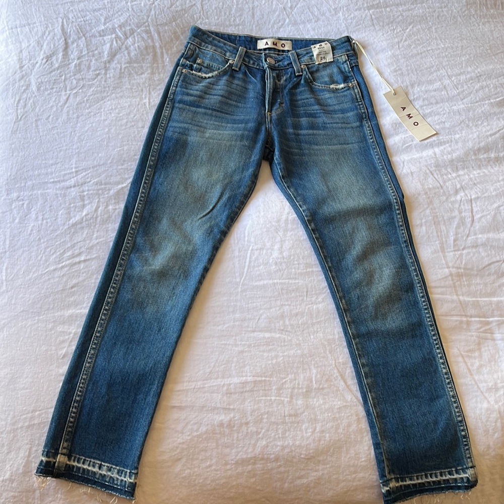 AMO babe jeans in “something blue” wash